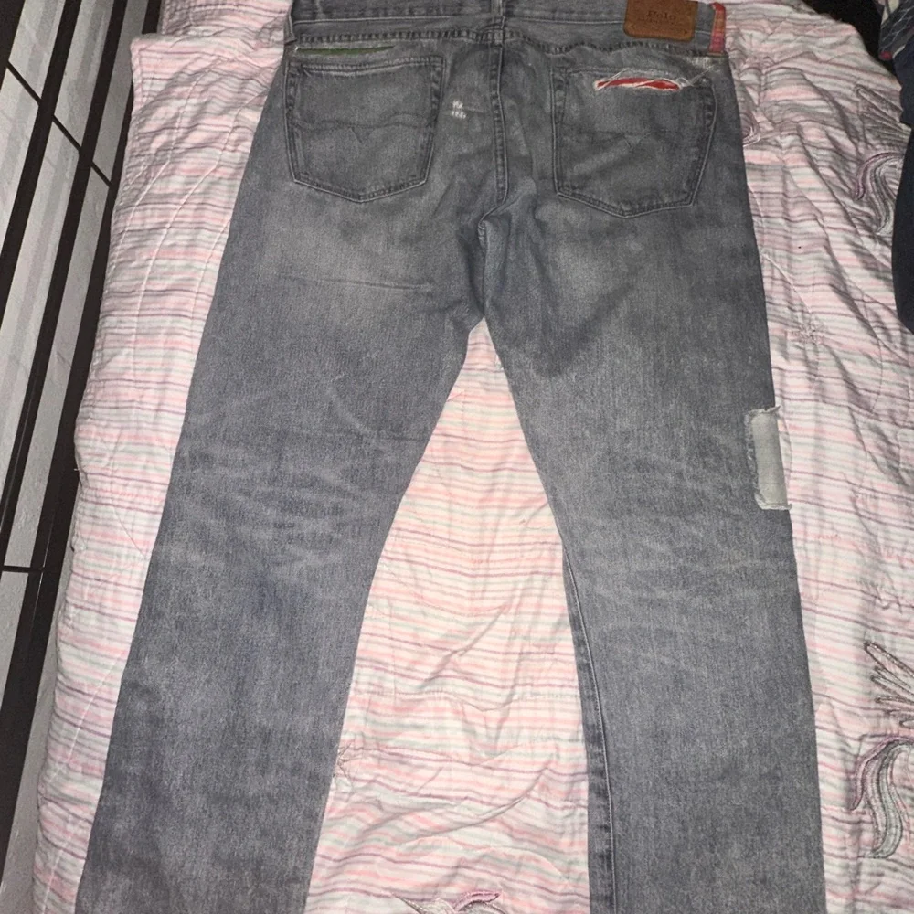 Men's Slim Fit Distressed Jeans - Picture 2 of 5